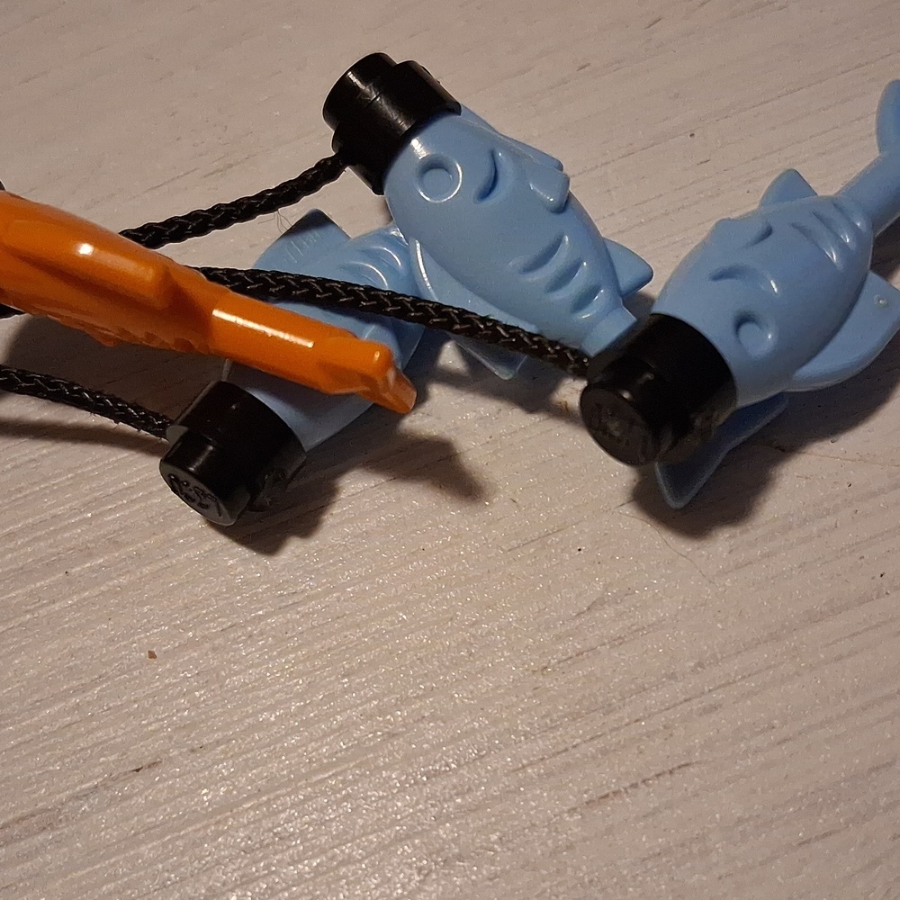 LEGO FISH PENDANT - Picture 3 of 3